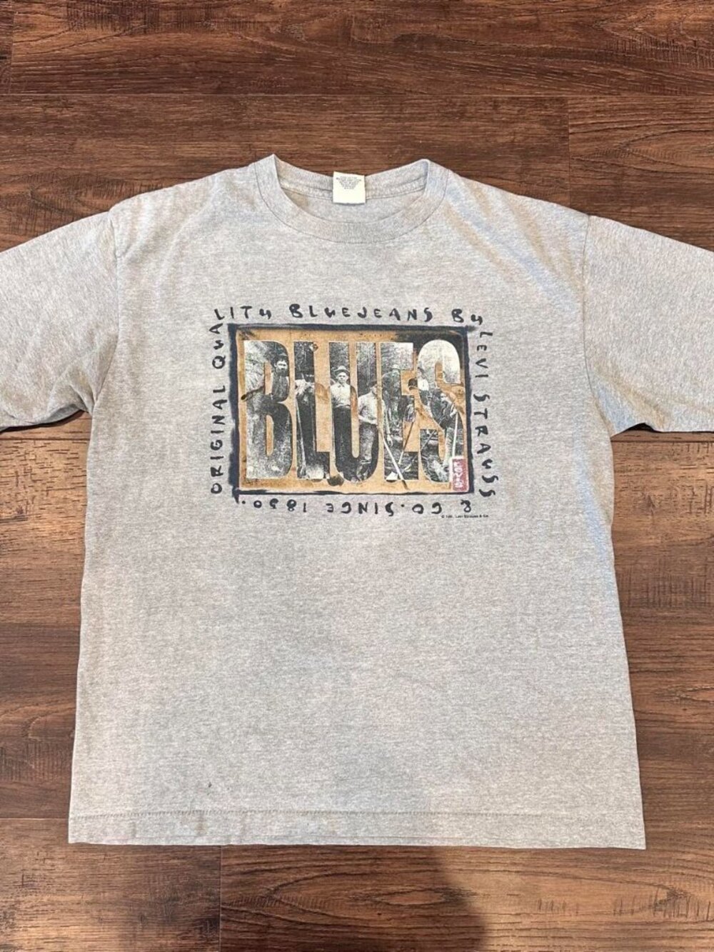 90s Levi's Gray Cotton T-Shirt Made in USA Single Stitch